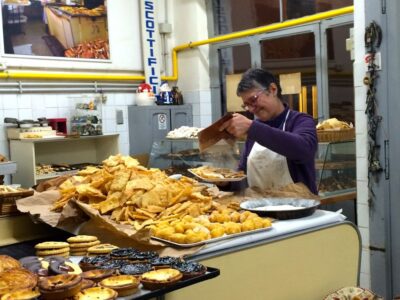 Rome Gourmet Food Tour: An Exclusive Full Meal - Meeting at Trattoria Sora Lella and the 3.5-hour walking rhythm
