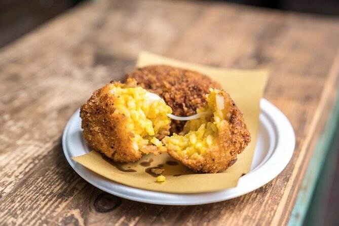Rome Gourmet Food Tour: An Exclusive Full Meal by Do Eat Better - Supplì in Trastevere: the crunch-first street-food moment