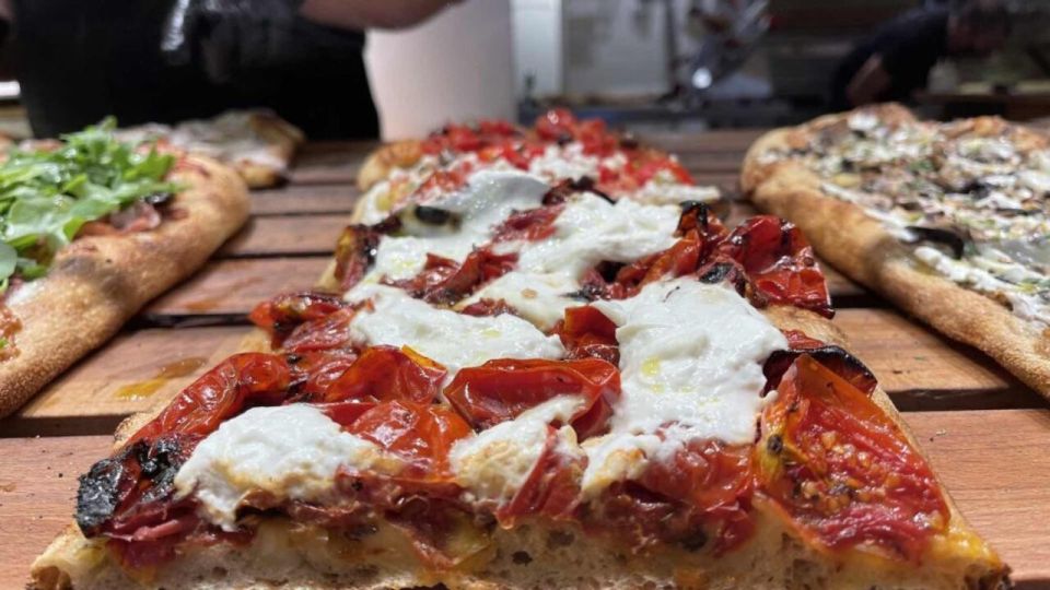 Rome: Gourmet Pizza Cooking Class (SHARED) - Aperitivo-Style Welcome in Rome: Drinks, Snacks, and Getting Oriented