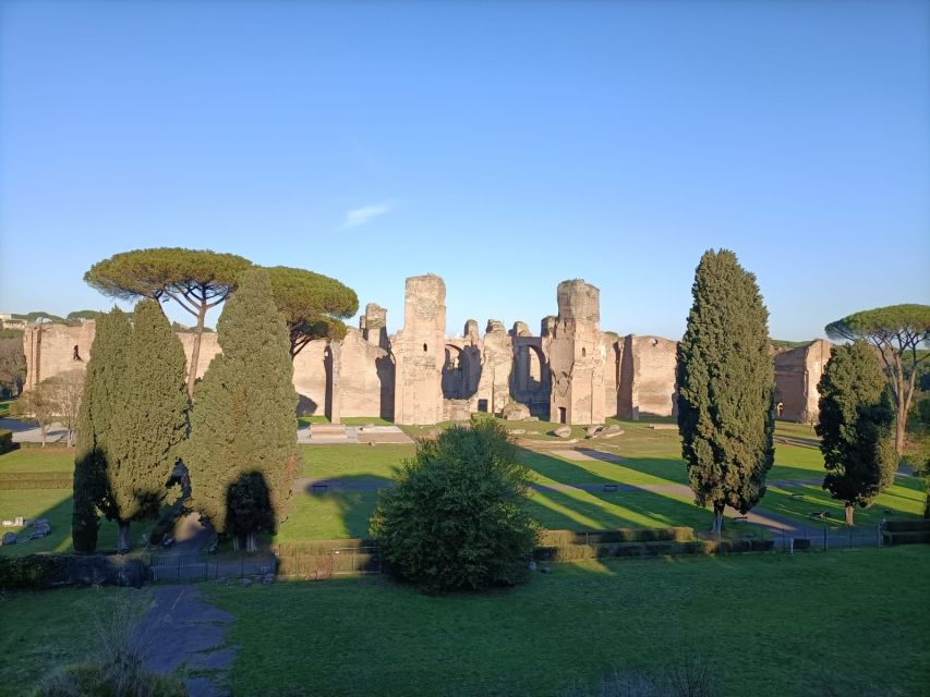 Rome: Group or Private Guided Walking Tour of the Colosseum - Finish inside the Colosseum: use the extra time for your own photos and pace