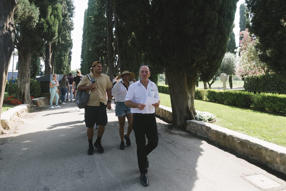 Rome: Guided Catacombs Tour & Capuchin Crypt (Audio Guide) - The panoramic hop-on hop-off bus: how it keeps your day flexible