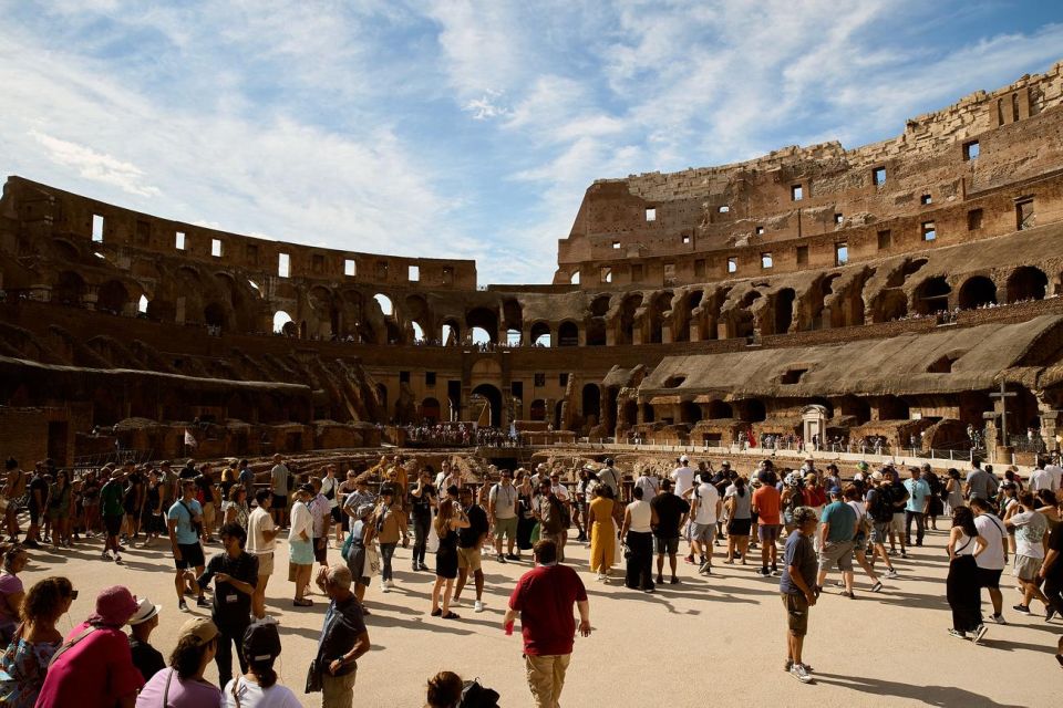 Rome: Guided Colosseum Arena & Forum Experience - Meeting near Piazza Venezia and finding your guide fast