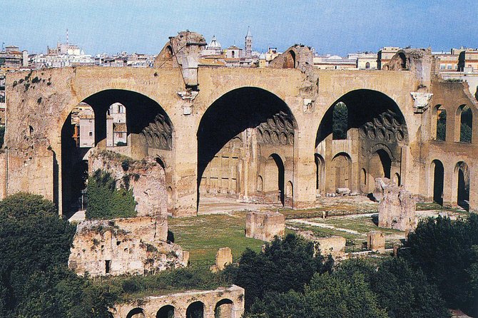 Rome: Guided Group Tour of Colosseum, Roman Forum & Palatine Hill - Guide Style, Headsets, and Why Your Day Feels Easier