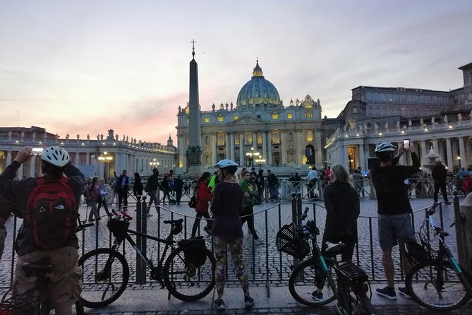 Rome: Guided Sunset E-Bike Tour – Historic Center - Price and logistics: what you’re really paying for