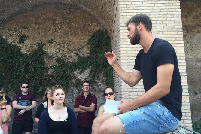 Rome: Guided Tour of Colosseum, Palatine Hill and Roman Forum - Group Size, Pacing, and When You Need to Hear the Guide
