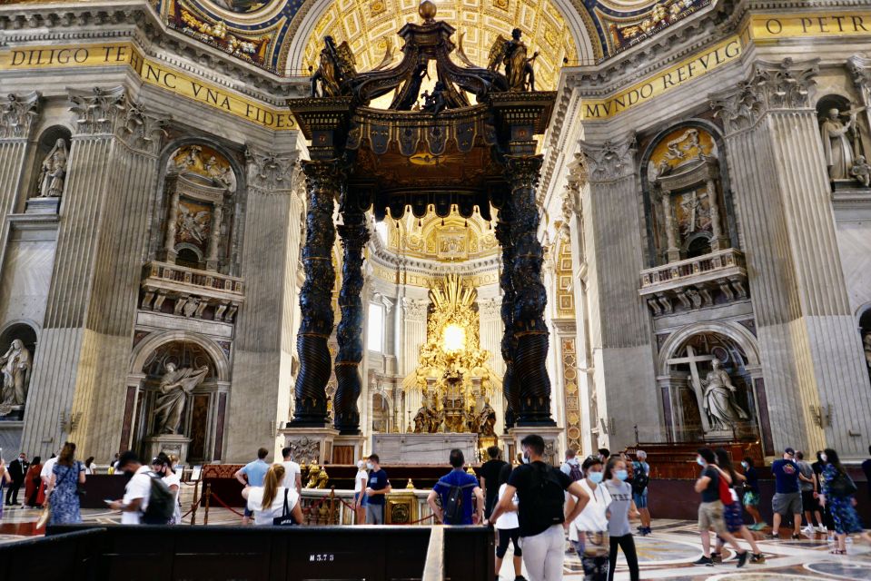 Rome: Guided Tour of St. Peter's Basilica, Grottoes & Square - Dome options after the tour: a simple add-on
