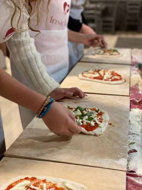 Rome: Hands-On Pizza Making Class near the Vatican with Wine - The 90-Minute Flow: Dough, Toppings, Oven, and Eating