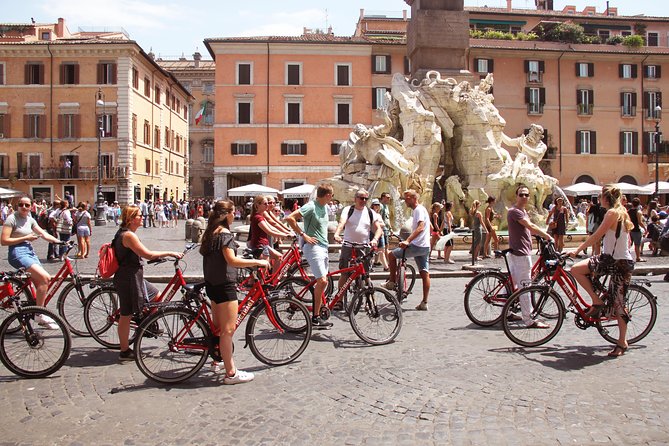 Rome Highlights Bike Tour 3 Hour City Cycling Experience - Trevi Fountain: the photo moment you can actually enjoy