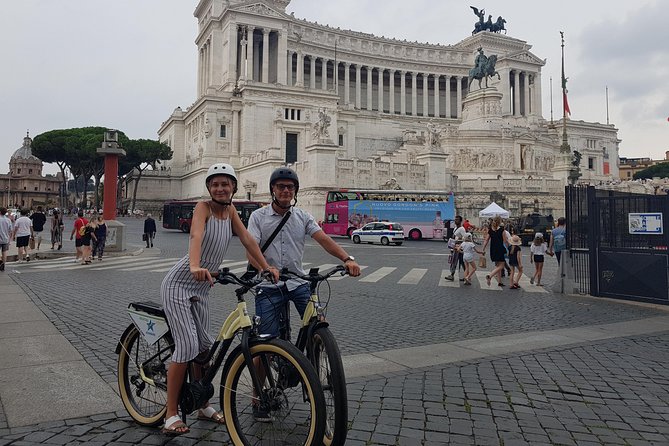 Rome: Highlights Bike Tour - From the Jewish Ghetto to Campo de’ Fiori: Rome’s Streets, Up Close