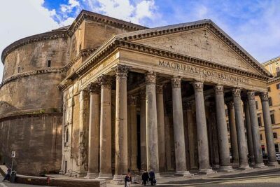 Rome Highlights Private Tour: Fall in Love with the Eternal City - Pantheon in the middle of the day: make your visit count