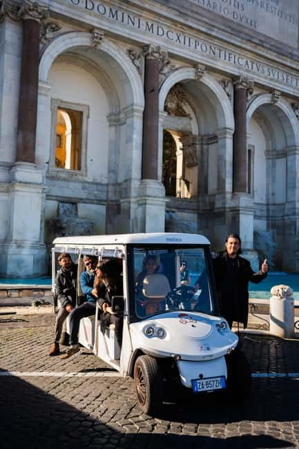 Rome: Highlights Tour in Golf Cart - Piazza Navona: fountains, street energy, and a guided walk