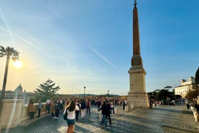 Rome Highlights Tour Squares and Fountains Stroll Through History - Trinità dei Monti Church and the Spanish Steps: Start at the Top