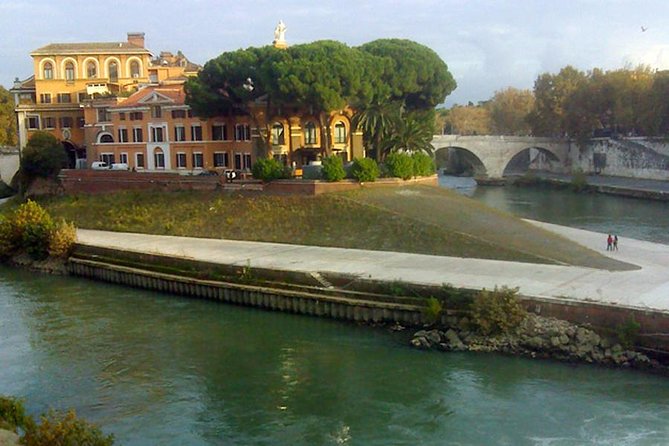Rome: History and Flavors of the Jewish Ghetto, Semi-Private Tour - Santa Maria in Trastevere: Mosaics You Actually Remember