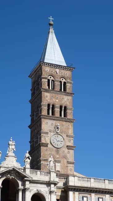 Rome: Holy Churches, Stairs & Basilicas Private Guided Tour - Stop 1: Santa Maria Maggiore and its miraculous-snow legend