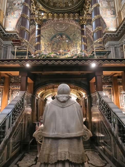 Rome: Holy Door and the Relics of Christ Guided Tour - Stop 1: Holy Cross of Jerusalem tradition begins near Santa Maria Maggiore
