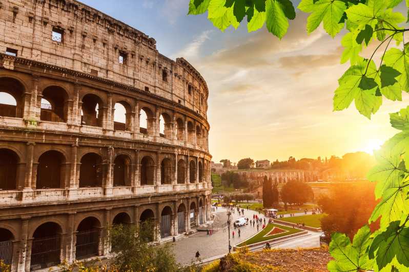 Rome: Hop-on Hop-off Bus Tour and Colosseum Experience - Key points before you go