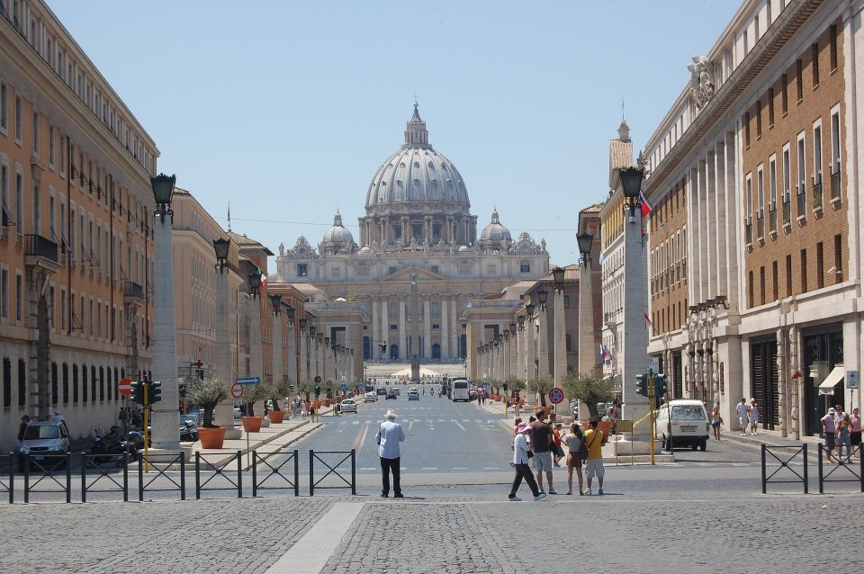Rome: Hop-On Hop-Off Bus & Vatican Museums Guided Tour - Who this tour suits best (and who should rethink it)