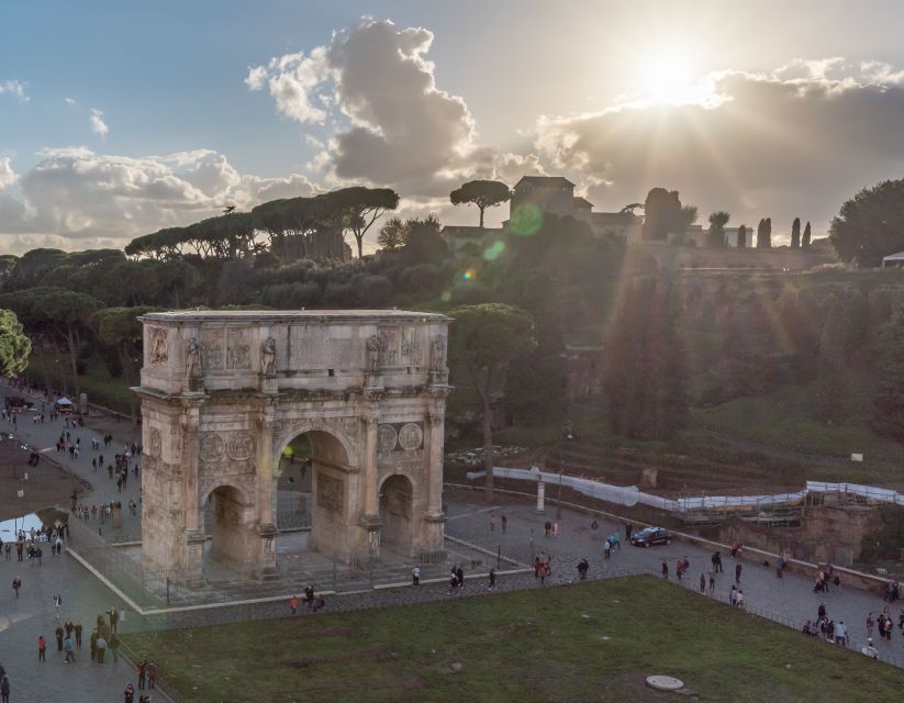 Rome: Houses of Augustus and Livia Private Tour - Palatine Hill views plus the Domitian and Caligula stops