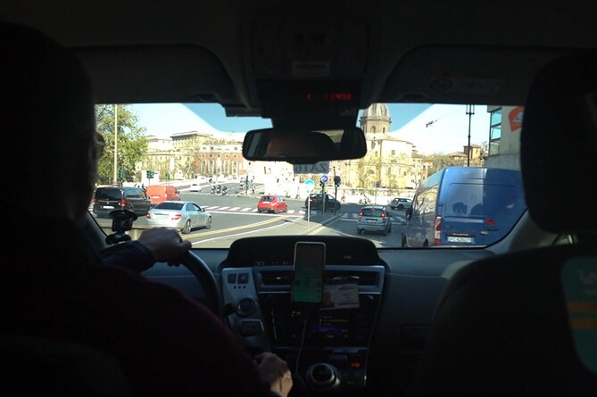 Rome in 2 Hours: Private Photo Tour of Iconic Monuments - Piazza di Spagna and the Barcaccia Fountain Setup (Stop 5)