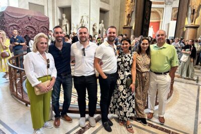 Rome in A Day Tour: Vatican, Sistine, Colosseum, Trevi & Pantheon - Entering the Colosseum: straight inside, with a guide in charge