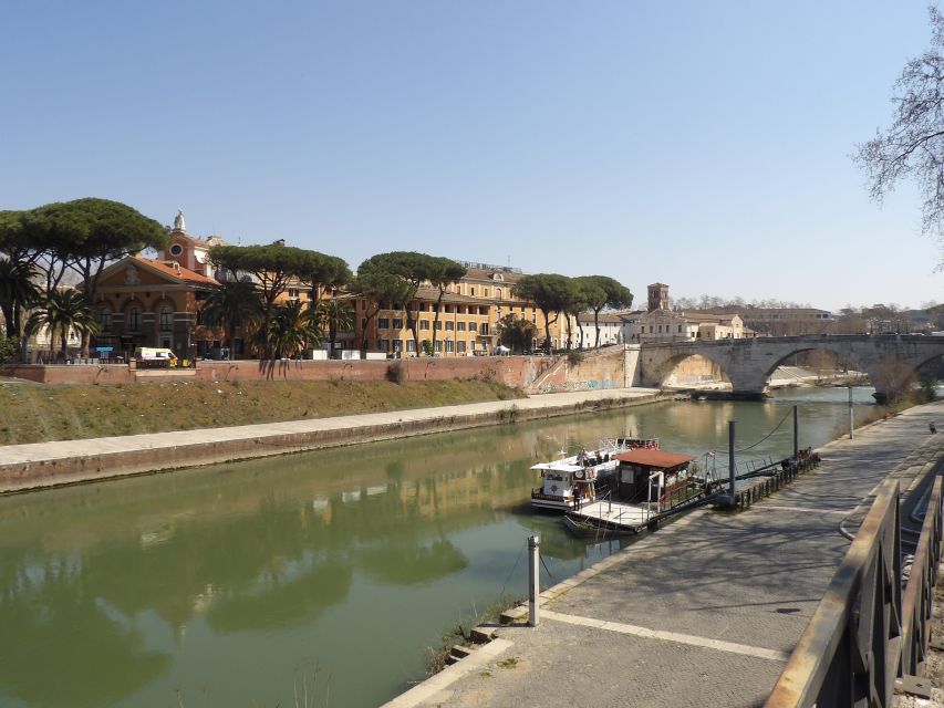 Rome: IoBus&RomeBoat Hop-On Hop-Off Bus and Boat Combo - Audio guide: how to use it so it actually helps