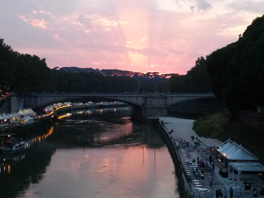Rome: James Bond Spectre Tour by Minivan - Vatican City, Janiculum Hill, and Capitoline Hill: Movie Stops with Real Layers