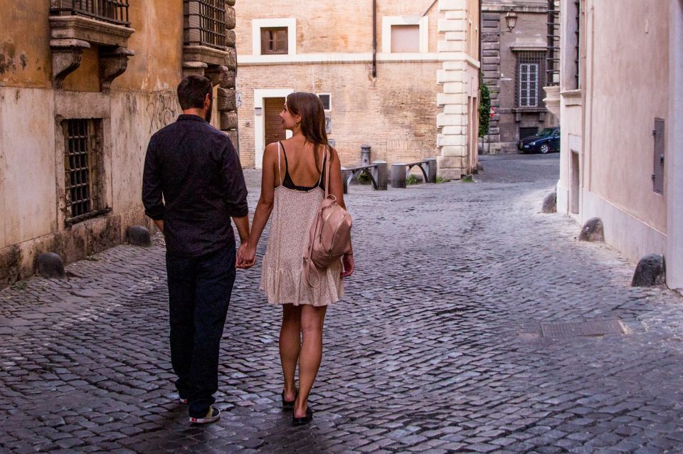 Rome: Jewish Ghetto Walking Tour - Portico d’Ottavia: ancient structure, everyday city energy