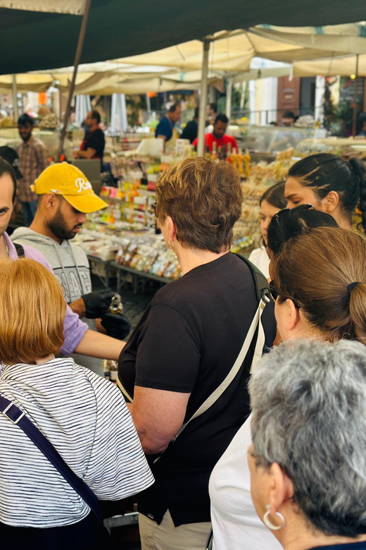 Rome: Jewish Quarter and Campo de' Fiori Street Food Tour - Portico d’Ottavia and the Jewish Quarter essentials