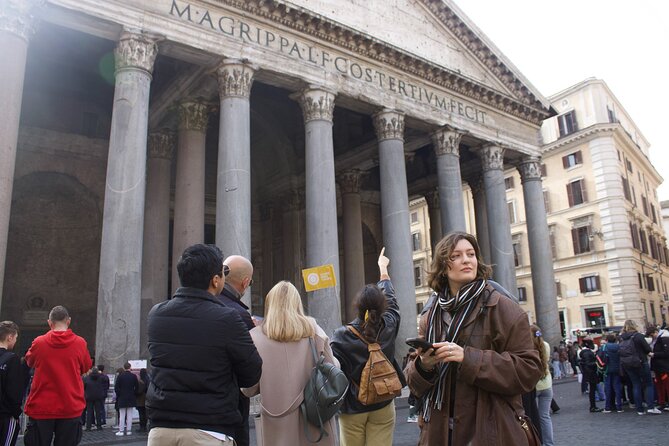 Rome Jubilee Walking Tour of Churches, Bridges & Legends - Saint Mary of Minerva and the Pantheon from outside: two masterpieces, one mindset