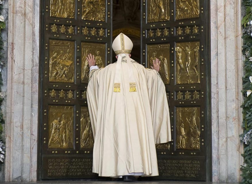 Rome: Jubilee Year Papal Basilicas Tour by Private Car - Stop 1: Basilica Papale di Santa Maria Maggiore (time for a first Jubilee crossing)