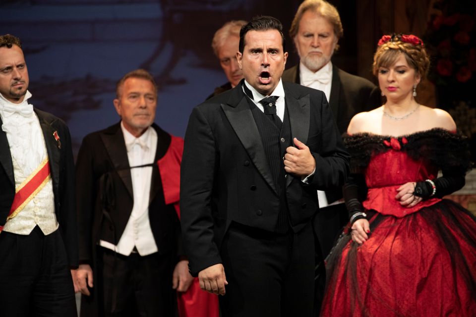 Rome: La Traviata at St. Paul's Within the Walls - Timing and how the night flows: from voucher exchange to curtain call