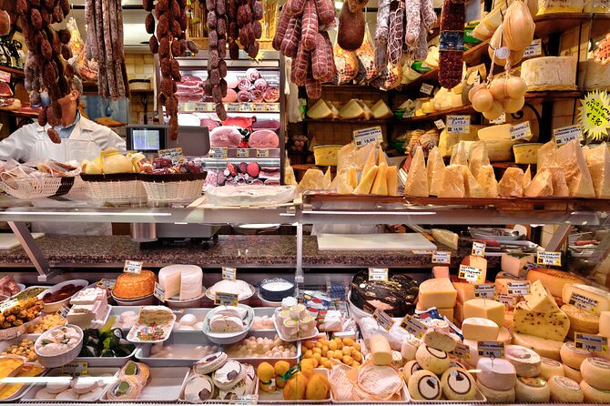 Rome: Lip Smacking 4 hours Foodie Tours in golf cart - Altare della Patria and Piazza Navona: shifting from marble monuments to street-level drama