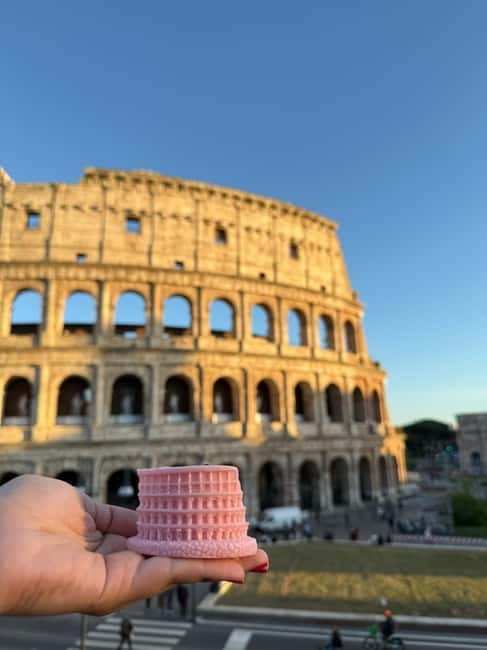 Rome: Make Your Own Candle Near the Colosseum - Choosing Your Candle: Scents, Colors, and Personalization