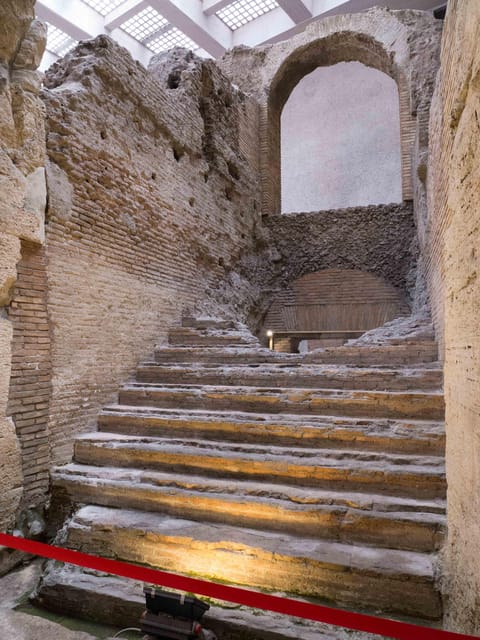Rome: Navona Underground & Domitian Stadium Guided Tour - Key things that make this tour work well