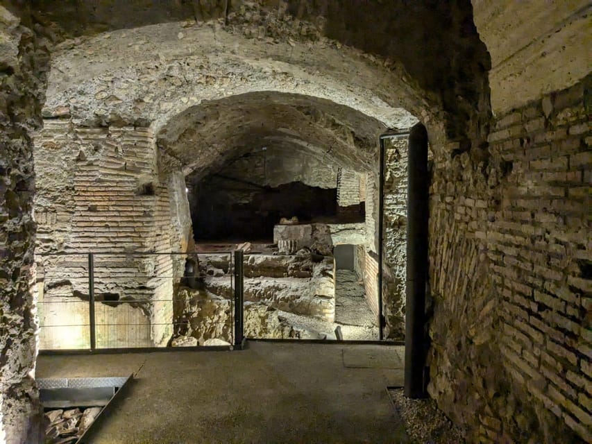 Rome: Navona Underground & Domitian Stadium Guided Tour - Price and value: is $41 reasonable for 1 hour?