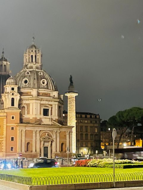 Rome: Nighttime Tour Outside the Colosseum with Local Guide - Key Things to Know Before You Go