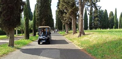 Rome: Official Catacombs Guided Tour with Golf Cart Shuttle - What to Notice Underground: Tombs, Sepulchers, and Worship Spaces