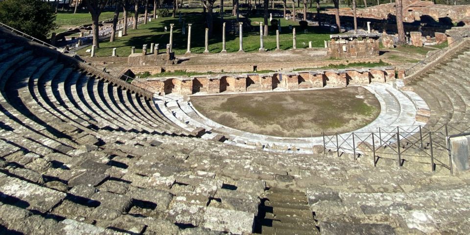Rome: Ostia Antica Guided Tour in German with Tickets - Finding your guide at the DEUTSCHE RÖMERIN meeting point