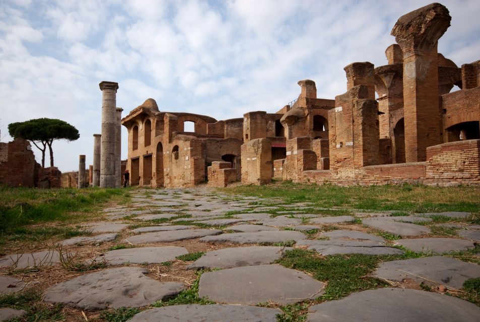 Rome: Ostia Antica Half Day Semi-Private Tour with Guide - Necropoli di Porto: the burial city angle