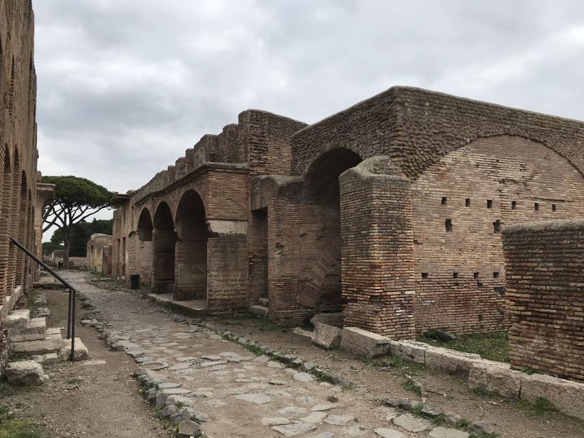 Rome: Ostia Antica Private Van Tour with an Archaeologist - Caupona, Thermopolium, and the Square of the Guilds
