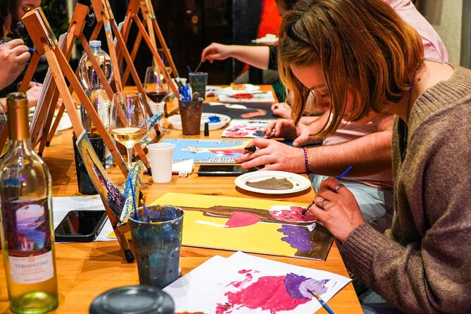 Rome: Paint & Sip Experience in Piazza Navona - The Crown Tours experience: relaxed, guided, and actually social