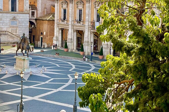 Rome Palatine Hill, Roman Forum, Colosseum Panoramic Views Tour - Piazza del Campidoglio: Michelangelo’s big “get your bearings fast” start