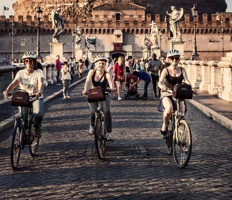 Rome: Panoramic Off-the-beaten-track Cannondale E-Bike tour - Colosseum near the end: iconic, but calmer when timed right