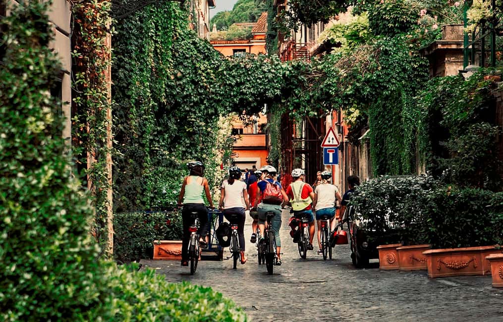 Rome: Panoramic Off-the-beaten-track Cannondale E-Bike tour - Circus Maximus and the “big Rome” warm-up