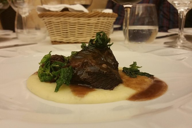 Rome Pantheon: Fine Food & Wine Pairing Dinner with Sommelier - How the Sommelier Turns Dinner Into a Learnable Night