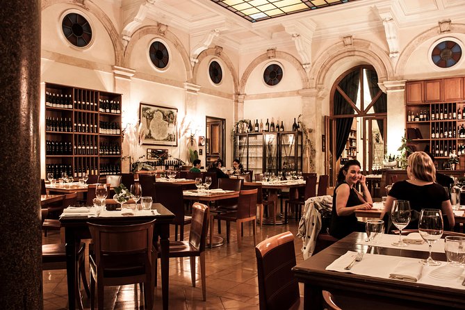 Rome Pantheon: Fine Food & Wine Pairing Dinner with Sommelier - What Small Group Dining Changes (In a Good Way)