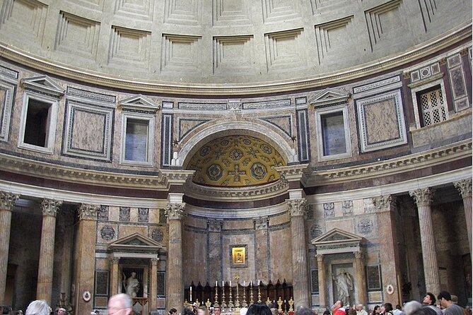 Rome: Pantheon Guided Tour with Entry Ticket - Inside the Temple: Oculus Light and the Dome That Steals the Show