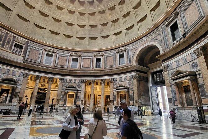Rome: Pantheon Guided Tour with Entry Ticket - Rainy Day, Sunset Light, and the Best Time to Aim For
