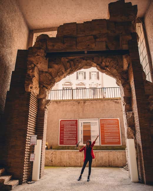Rome: Pantheon neighborhood tour & Underground Piazza Navona - San Luigi dei Francesi and Caravaggio: paintings with context, not just captions