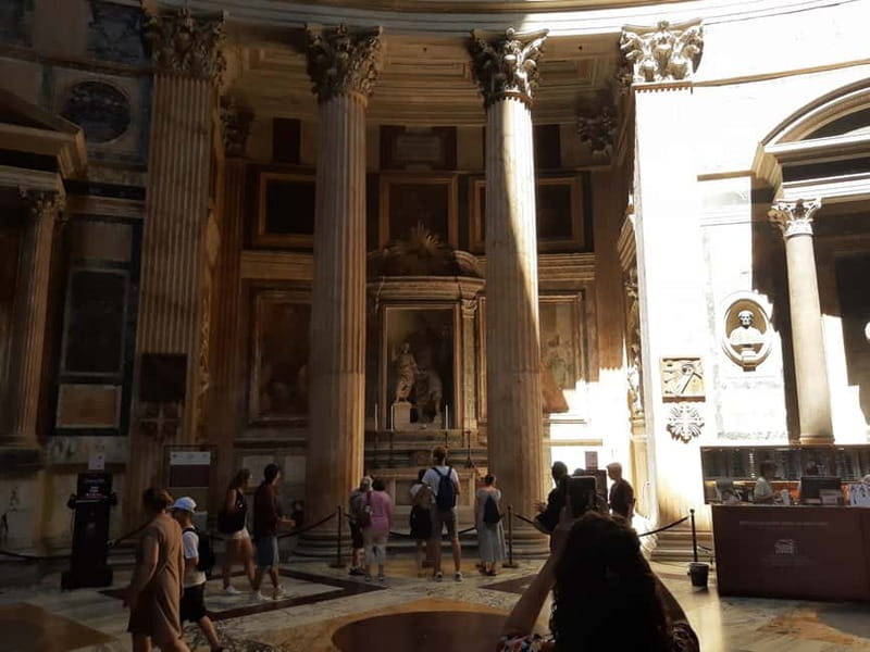 Rome: Pantheon Priority Entry Ticket & Audio Guide App - Marbles That Still Look Pristine (Yes, It’s That Impressive)